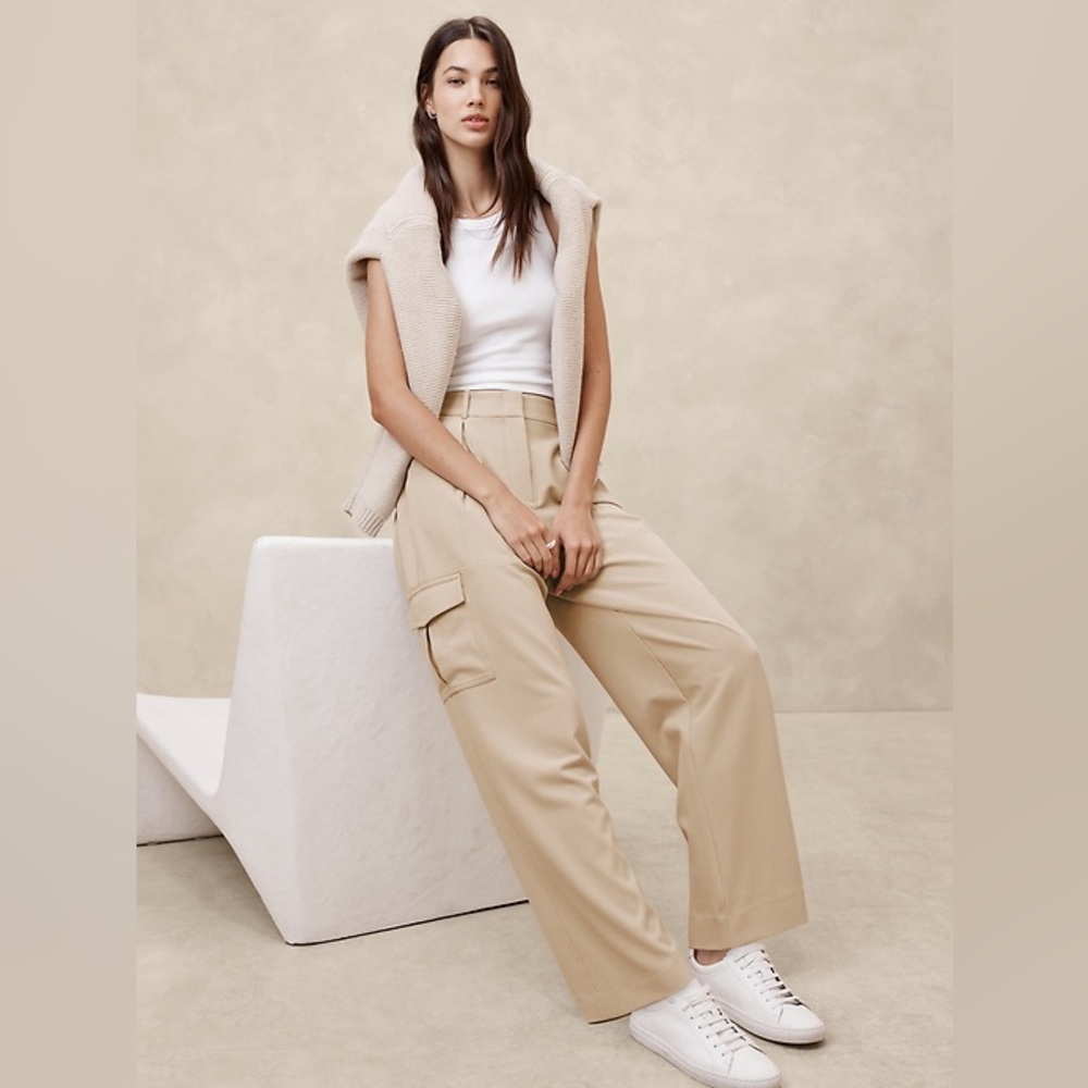 NWT! BANANA REPUBLIC OYSTER PEARL HIGH-RISE STRAIGHT TWILL CARGO PANT 568311